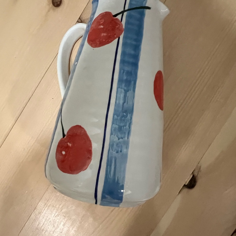 Cherry π pitcher
Very Serena and Lily look - Picture 2 of 2